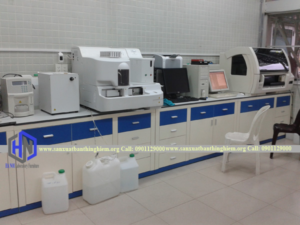 HƯỚNG DẪN LỰA CHỌN BÀN THÍ NGHIỆM HÓA SINH PHÙ HỢP NHẤT